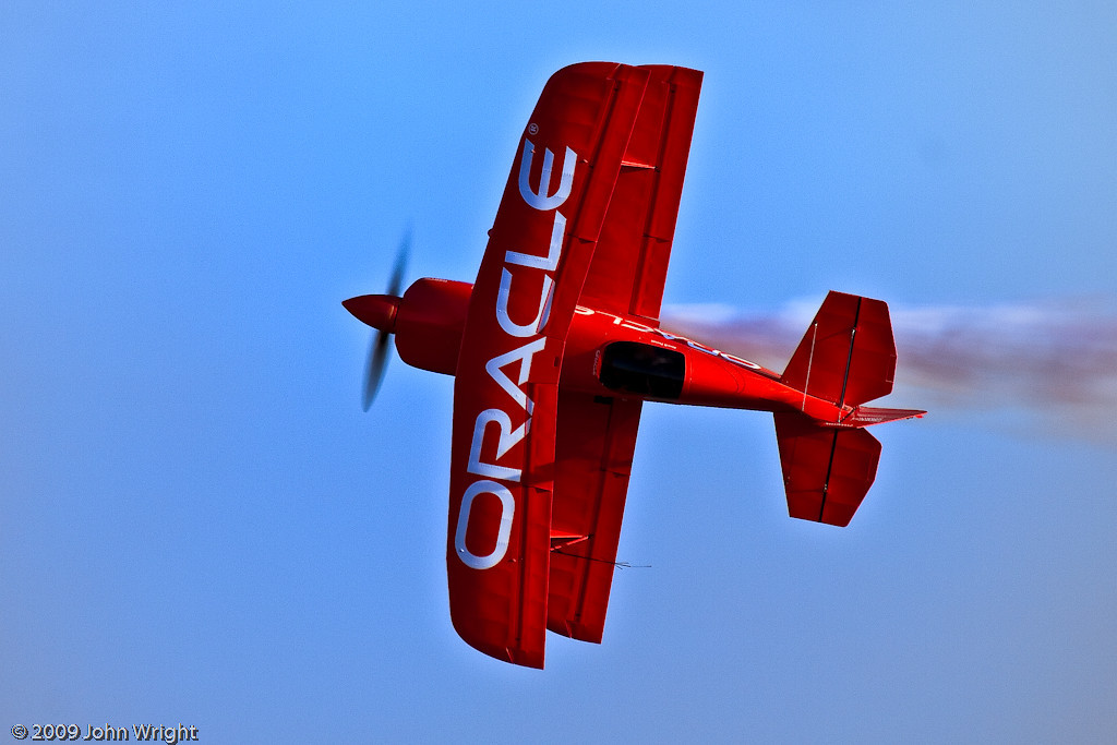 IMAGE: http://johnwright.smugmug.com/Military/Airshows/MCAS-Miramar-Air-Show-2009/IMG100-5638-40D-Edit-2/705535716_z45Lh-XL.jpg