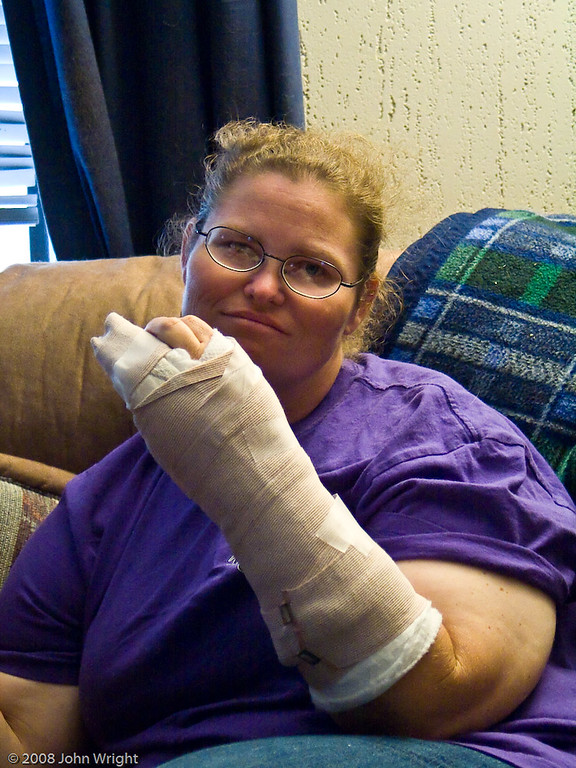 IMAGE: http://johnwright.smugmug.com/Other/Random-Stuff/IMG101-0177-G5/292543368_45HHL-XL.jpg